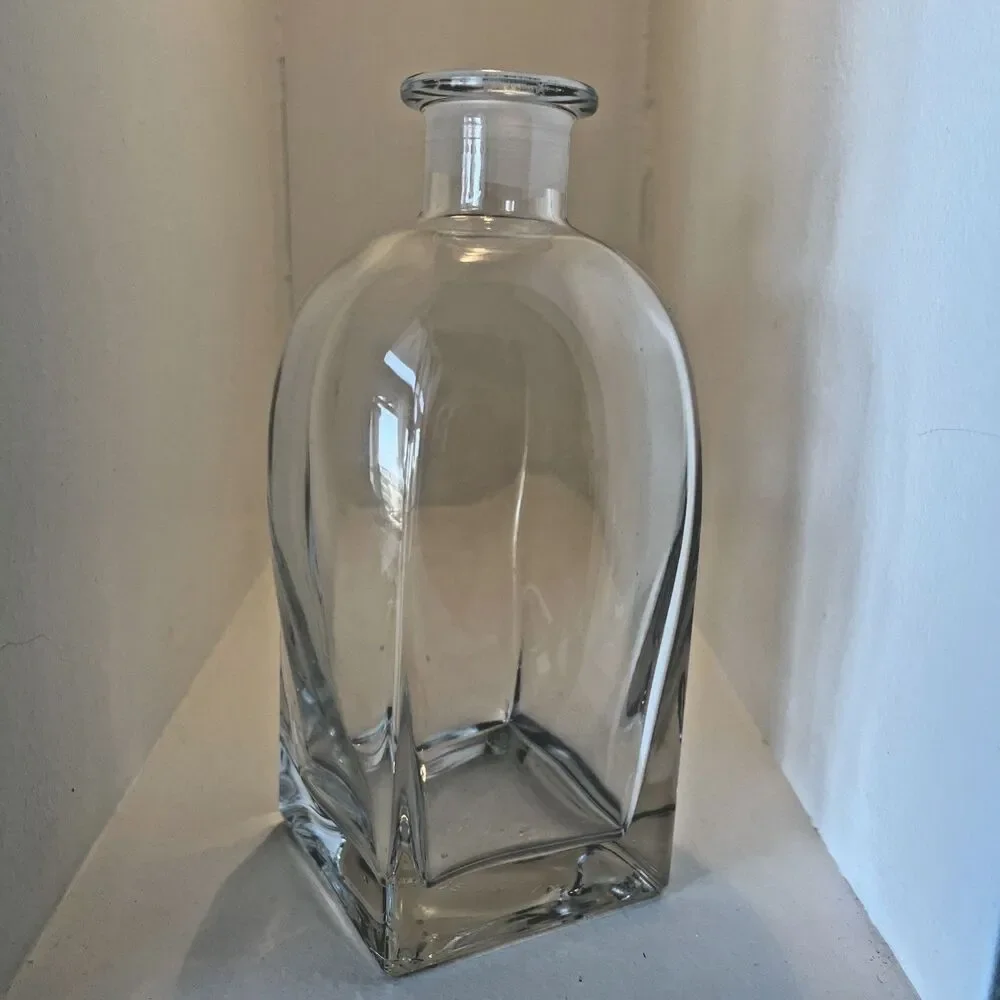 Luigi Bormioli Rossini Glass Decanter With Stopper Made In Italy Discontinued